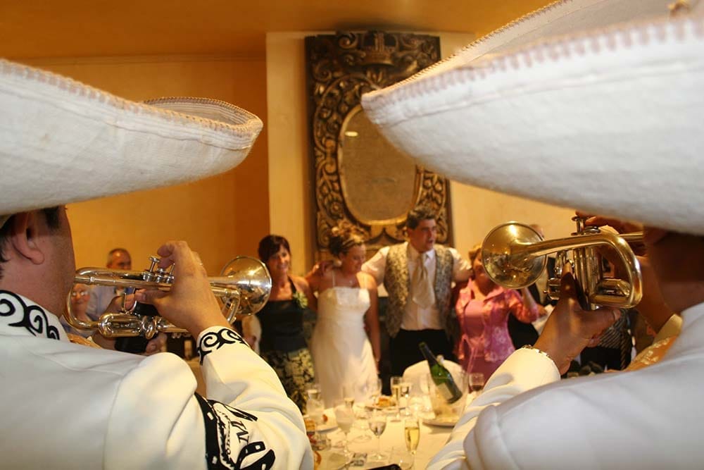 Contratación de mariachis para eventos corporativos en Madrid